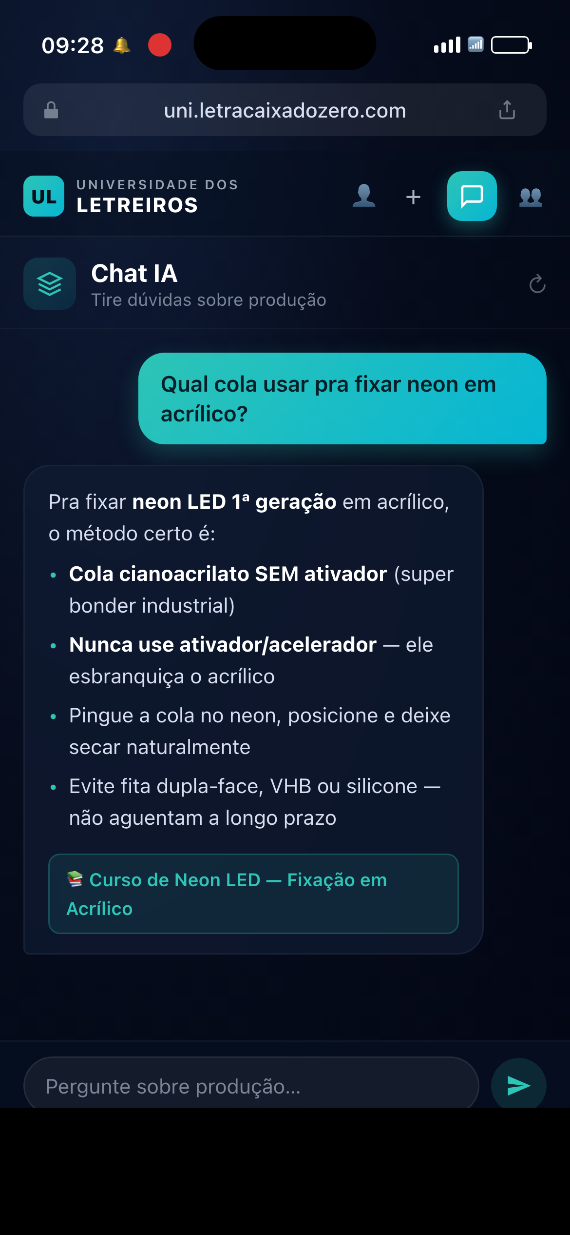 Chat IA - Cola pra neon em acrilico